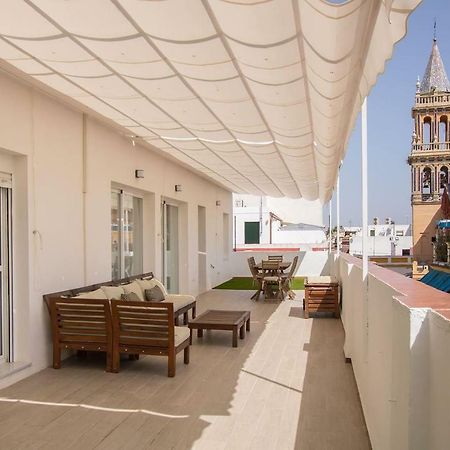 Triana Deluxe Skyview Apartment Seville Luaran gambar