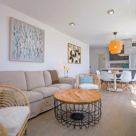 Triana Deluxe Skyview Apartment Seville Luaran gambar
