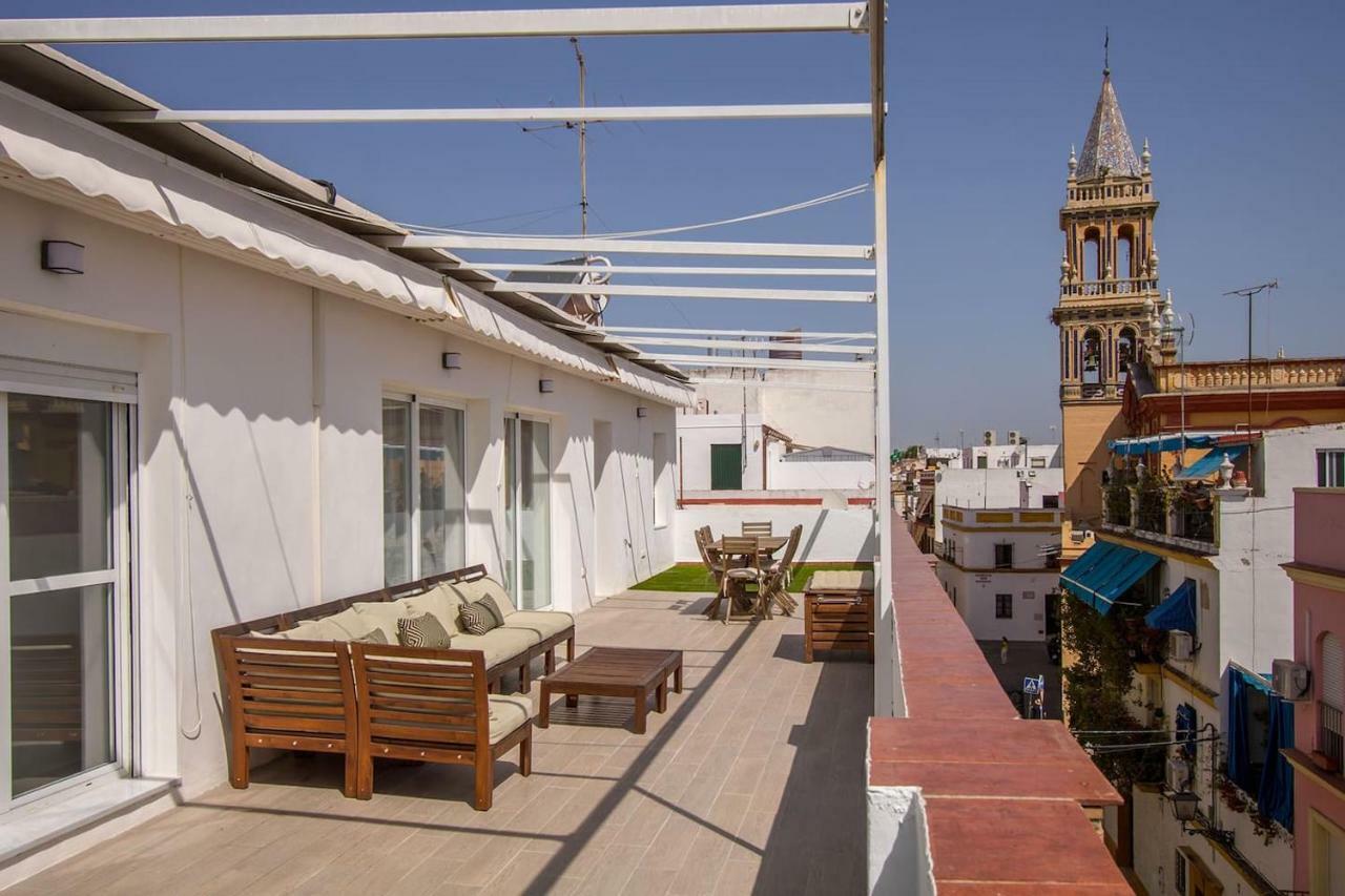 Triana Deluxe Skyview Apartment Seville Luaran gambar