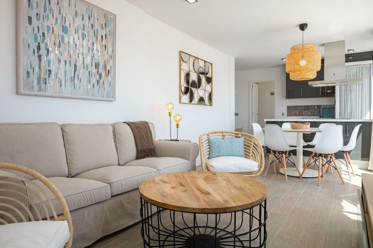 Triana Deluxe Skyview Apartment Seville Luaran gambar